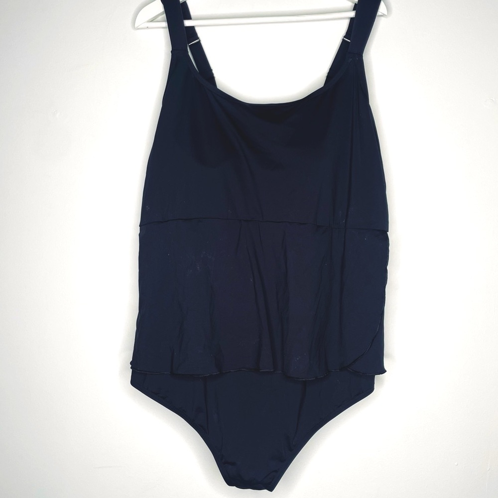 Lands’ End Plus Black Scoop Neck One Piece ruffle Swimsuit Size 3X (24W-26W)